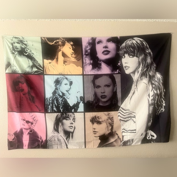 Taylor Swift 3x5 Ft Wall Tapestry - Picture 1 of 3